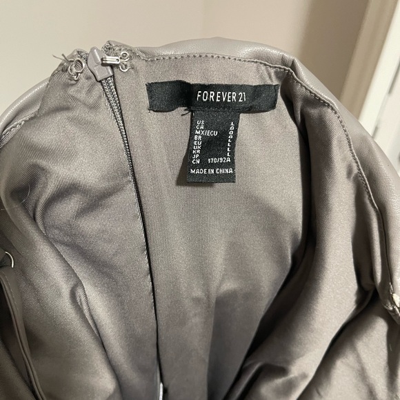 Forever 21 Ruched Leather Mini dress - Picture 4 of 5